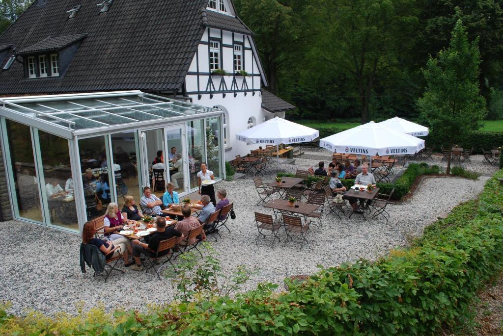 Wildenburger Hof Hotel Friesenhagen Esterno foto