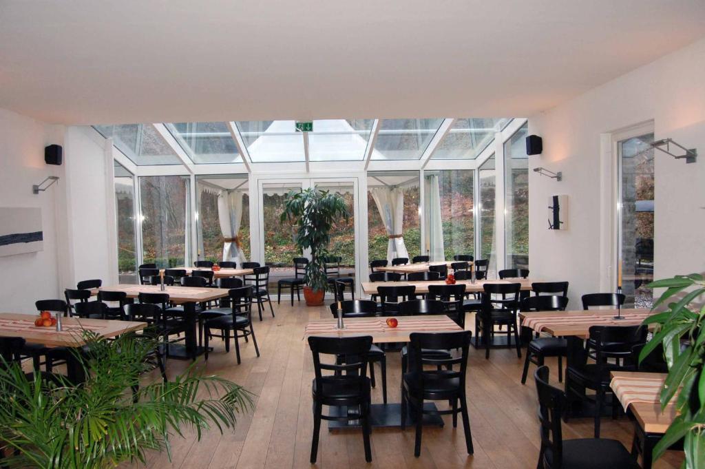 Wildenburger Hof Hotel Friesenhagen Esterno foto